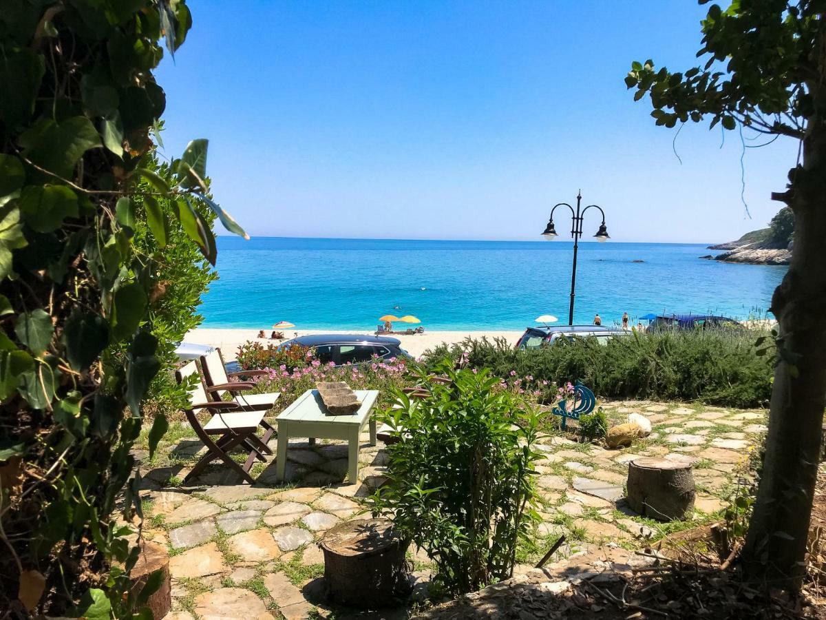 Papa Nero Beach House Agios Ioannis  外观 照片